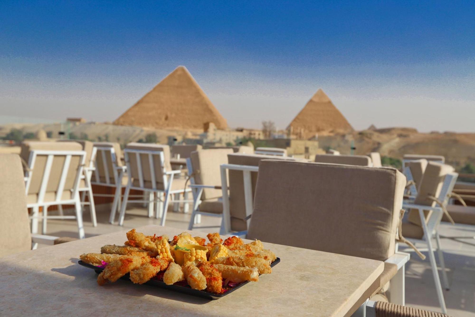 Gaia Pyramids Hotel Kafret el-Gabal Exterior photo