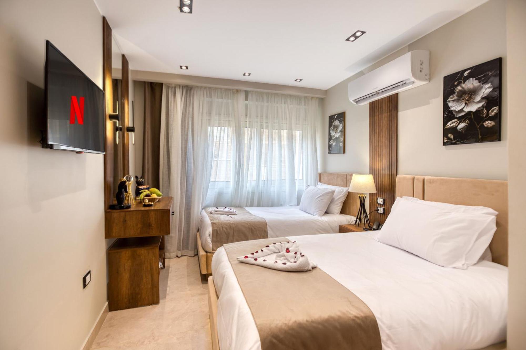 Gaia Pyramids Hotel Kafret el-Gabal Exterior photo
